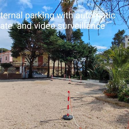 B&B Il Giardino Di Villa Anna トレカーゼ エクステリア 写真