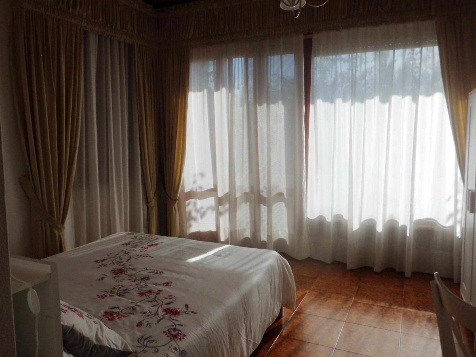 B&B Il Giardino Di Villa Anna トレカーゼ 部屋 写真