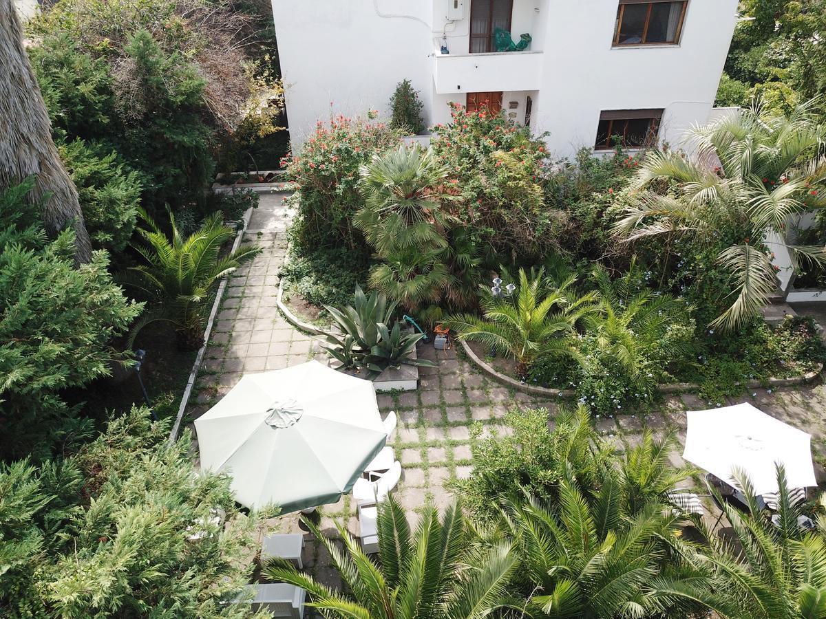 B&B Il Giardino Di Villa Anna トレカーゼ エクステリア 写真