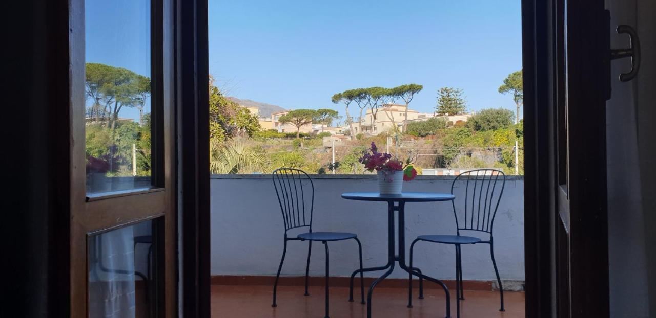 B&B Il Giardino Di Villa Anna トレカーゼ エクステリア 写真